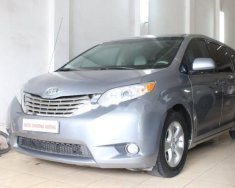 Toyota Sienna LE 2010 - Chính chủ bán xe Toyota Sienna LE sản xuất 2010, màu bạc, nhập khẩu giá 1 tỷ 480 tr tại Hà Nội