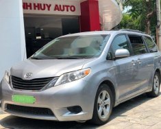 Toyota Sienna   3.5LE 2011 - Bán Toyota Sienna 3.5LE đời 2011, màu bạc xe gia đình giá 1 tỷ 300 tr tại Đà Nẵng