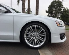 Audi A8 Premium 2017 - Bán Audi A8 Premium 2017, màu đen, nhập khẩu nguyên chiếc giá 5 tỷ 800 tr tại Hà Nội