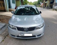 Kia Forte 2013 - Cần bán xe Kia Forte 2013, màu bạc số sàn, 390 triệu giá 390 triệu tại Quảng Trị