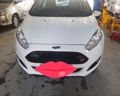 Ford Fiesta S 2014 - Cần bán Ford Fiesta S số tự động, đời 2015, màu trắng giá 400 triệu tại Bắc Ninh