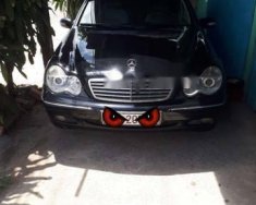 Mercedes-Benz C class  C200   2003 - Cần bán xe Mercedes C200 đời 2003, màu đen số sàn giá 160 triệu tại Bến Tre