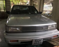 Nissan Bluebird     1989 - Bán xe Nissan Bluebird sản xuất năm 1989, màu bạc, giá chỉ 70 triệu giá 70 triệu tại Vĩnh Long