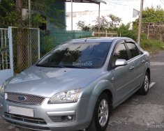 Ford Focus Ghia 2005 - Bán Ford Focus Ghia năm 2005, màu bạc, 280 triệu giá 280 triệu tại Bạc Liêu