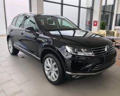 Volkswagen Touareg 3.6L V6 FSI 2018 - Bán xe Volkswagen Touareg 3.6L V6 FSI, nhập khẩu mới chính hãng, hỗ trợ vay 80% xe. Hotline: 0933 365 188 giá 2 tỷ 499 tr tại Tp.HCM