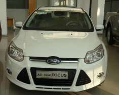 Ford Focus 2018 - Bán Ford Focus sản xuất 2018, màu trắng, 580 triệu, hỗ trợ thủ tục ngân hàng 90% và lăn bánh, 0968912236 giá 580 triệu tại Hưng Yên