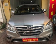 Toyota Innova V 2014 - Bán Toyota Innova V 2014 số tự động, xe đi giữ gìn cẩn thận giá 589 triệu tại Hà Nội