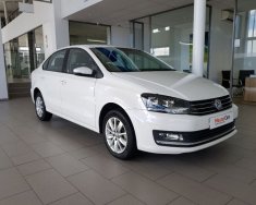 Volkswagen Polo   2016 - Bán xe Volkswagen Polo sedan, giảm giá cực lớn- đi kèm các phần quà hấp dẫn. Hỗ trợ ra xe cực kì ưu đãi. 0942050350 giá 610 triệu tại Khánh Hòa