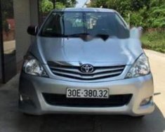 Toyota Innova G 2010 - Bán xe Toyota Innova G đời 2010, màu bạc còn mới, giá tốt giá 410 triệu tại Điện Biên