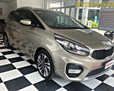 Kia Rondo GAT 2018 - Bán Kia Rondo GAT 2017 số tự động, xe chạy 15000km, hỗ trợ trả góp 75%. LH nhận gía yêu thương giá 620 triệu tại Long An