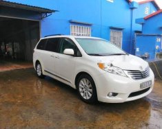 Toyota Sienna AT 2012 - Cần bán Toyota Sienna AT sản xuất năm 2012, màu trắng giá 2 tỷ 600 tr tại Tiền Giang