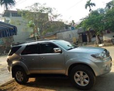 Toyota Fortuner 2009 - Cần bán lại xe Toyota Fortuner đời 2009, màu bạc như mới giá 615 triệu tại Bắc Kạn