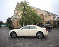 Chrysler 300C 2.7 V6 2008 - Bán Chrysler 300C 2.7 V6 sản xuất 2008, màu trắng, xe nhập giá 699 triệu tại Thái Nguyên