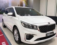 Kia Sedona 2018 - Cần bán xe Kia Sedona đời 2018, màu trắng giá 1 tỷ 201 tr tại Tây Ninh