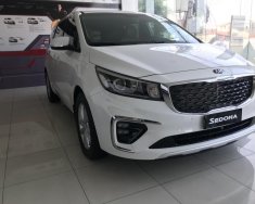 Kia Sedona Luxury 2018 - Bán xe Kia Sedona Luxury sản xuất năm 2018, màu trắng giá 1 tỷ 129 tr tại Tiền Giang