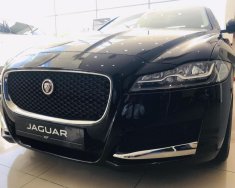 Jaguar XF 2018 - Bán xe Jaguar XF Prestige màu đen, lh 0938302233 xe 2018, giao ngay tặng bảo dưỡng, bảo hành giá 3 tỷ 279 tr tại Đà Nẵng