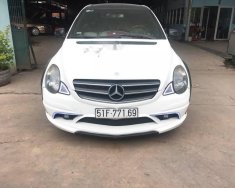 Mercedes-Benz R class  R350 V6 4X4  2005 - Cần bán Mercedes R350 V6 4X4 đời 2005, màu trắng, nhập khẩu, xe nhà đi rất kĩ giá 430 triệu tại Tp.HCM