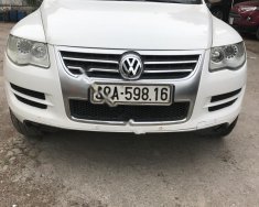 Volkswagen Touareg 2.5 R5 TDI 2008 - Bán Volkswagen Touareg 2.5 R5 TDI đời 2008, màu trắng, nhập khẩu nguyên chiếc giá 800 triệu tại Hà Nội