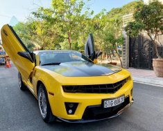 Chevrolet Camaro RS 2011 - Cần bán Chevrolet Camaro RS năm sản xuất 2011, màu vàng, xe nhập giá 1 tỷ 190 tr tại Tp.HCM