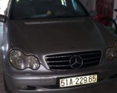 Mercedes-Benz C class C200 2003 - Cần bán gấp Mercedes C200 2003, màu bạc, xe nhập giá 147 triệu tại Kon Tum