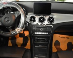 Mercedes-Benz GLA-Class  GLA 200 2017 - Bán ô tô Mercedes GLA 200 sản xuất năm 2017, màu trắng, nhập khẩu nguyên chiếc giá 1 tỷ 619 tr tại Nghệ An