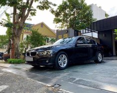 BMW 3 Series 320i 2017 - Cần Bán BMW 320i màu đen 2017, ĐK 2018, xe rất mới giá 1 tỷ 390 tr tại Tp.HCM