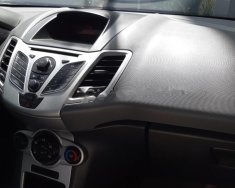 Ford Fiesta 2011 - Cần bán Ford Fiesta đời 2011, màu bạc chính chủ giá 280 triệu tại Quảng Ngãi