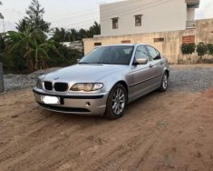 BMW 3 Series  318i  2004 - Chính chủ bán BMW 3 Series 318i sản xuất năm 2004, màu bạc, nhập khẩu giá 260 triệu tại Bến Tre