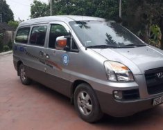 Hyundai Starex 2004 - Cần bán lại xe Hyundai Starex đời 2004, màu bạc giá 220 triệu tại Bắc Giang