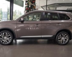 Mitsubishi Outlander 2.0 CVT 2019 - Bán Mitsubishi Outlander 2.0 STD, màu nâu, tại Quảng Trị, hỗ trợ trả góp 80%, giá tốt, hotline 0911.821.457 giá 807 triệu tại Quảng Trị