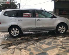 Nissan Grand livina 1.8 MT 2011 - Cần bán lại xe cũ Nissan Grand livina 1.8 MT đời 2011, màu bạc, xe gia đình giá 240 triệu tại Gia Lai