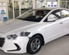 Hyundai Elantra  1.6 MT 2017 - Bán lại Hyundai Elantra năm sản xuất 2017, màu trắng, xe gia đình giá 535 triệu tại Đắk Nông
