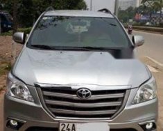 Toyota Innova  MT 2016 - Bán Toyota Innova 2016, số sàn, xe gia đình đi hơn 6 vạn giá 580 triệu tại Lào Cai