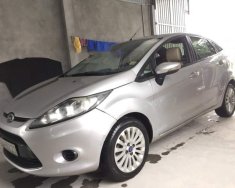 Ford Fiesta 2012 - Cần bán gấp Ford Fiesta năm 2012, màu bạc giá 330 triệu tại Hưng Yên