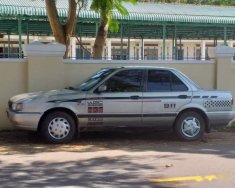 Nissan Sunny 1993 - Bán Nissan Sunny đời 1993, màu bạc, 80 triệu giá 80 triệu tại Bình Định