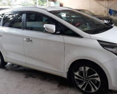 Kia Rondo     GAT 2.0 2018 - Gia đình bán gấp Kia Rondo GAT 2.0 sản xuất 2018, màu trắng, nhập khẩu nguyên chiếc giá 645 triệu tại Nghệ An