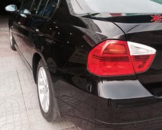 BMW 3 Series 320i  2008 - Cần bán xe BMW 320i 2008 số tự động, màu đen, chính chủ, xe rất đẹp gia đình sử dụng kĩ giá 323 triệu tại Tp.HCM