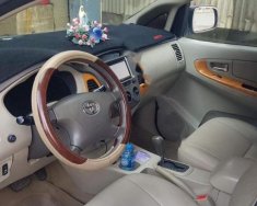 Toyota Innova V 2010 - Cần bán lại xe Toyota Innova V 2010, màu bạc xe gia đình  giá 439 triệu tại Đồng Nai