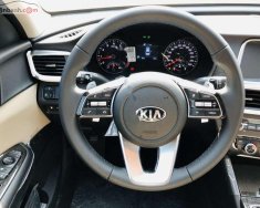 Kia Optima 2.0 AT 2019 - Bán Kia Optima 2.0 AT năm 2019, màu đen giá 789 triệu tại Nghệ An