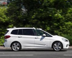 BMW 2 Series Gran Tourer 218i 2016 - Cần bán lại xe BMW 2 Series Gran Tourer 218i sản xuất 2016, màu trắng, nhập khẩu   giá 1 tỷ 200 tr tại Hà Nội