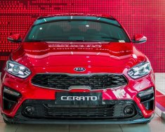 Kia Cerato 1.6 AT Deluxe 2018 - Bán Kia Cerato 1.6 AT Deluxe năm sản xuất 2018, màu đỏ giá 635 triệu tại Kon Tum