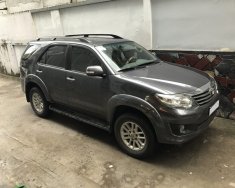 Toyota Fortuner V 2013 - Cần bán xe Fortuner 2013 xăng tự động, màu xám chì giá 645 triệu tại Tp.HCM