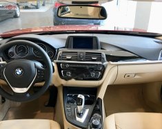 BMW 3 Series 320i 2019 - Bán BMW 3 Series 320i sản xuất 2019, màu đỏ, nhập khẩu nguyên chiếc giá 1 tỷ 689 tr tại Nghệ An