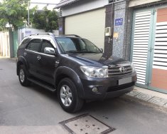 Toyota Fortuner G 2010 - Cần bán xe Toyota Fortuner 2010 máy dầu, số sàn, xám chì giá 583 triệu tại Tp.HCM