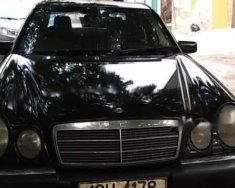 Mercedes-Benz E class  E230   1996 - Bán Mercedes E230 đời 1996, màu đen số sàn, giá chỉ 69 triệu giá 69 triệu tại Hà Nội