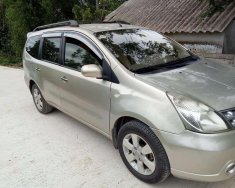 Nissan Grand livina 2011 - Gia đình bán Nissan Grand livina sản xuất năm 2011, màu vàng, nhập khẩu giá 270 triệu tại Quảng Bình