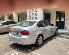 BMW 3 Series 320i 2010 - Bán ô tô BMW 3 Series đời 2010, chính chủ, bảo trì bảo dưỡng chính hãng, màu bạc, nhập khẩu  giá 450 triệu tại Hà Nội