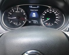 Nissan X trail 2.0 2WD 2016 - Cần bán lại xe Nissan X trail 2.0 2WD năm 2016, màu trắng giá 830 triệu tại Quảng Nam