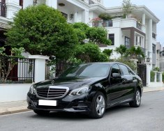 Mercedes-Benz E class E200 2014 - Cần bán Mercedes E200 năm 2014, màu đen lịch lãm giá 1 tỷ 150 tr tại Hà Nội