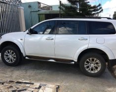 Mitsubishi Pajero Sport 2016 - Cần bán gấp Mitsubishi Pajero Sport năm sản xuất 2016, màu trắng xe gia đình giá 580 triệu tại Gia Lai